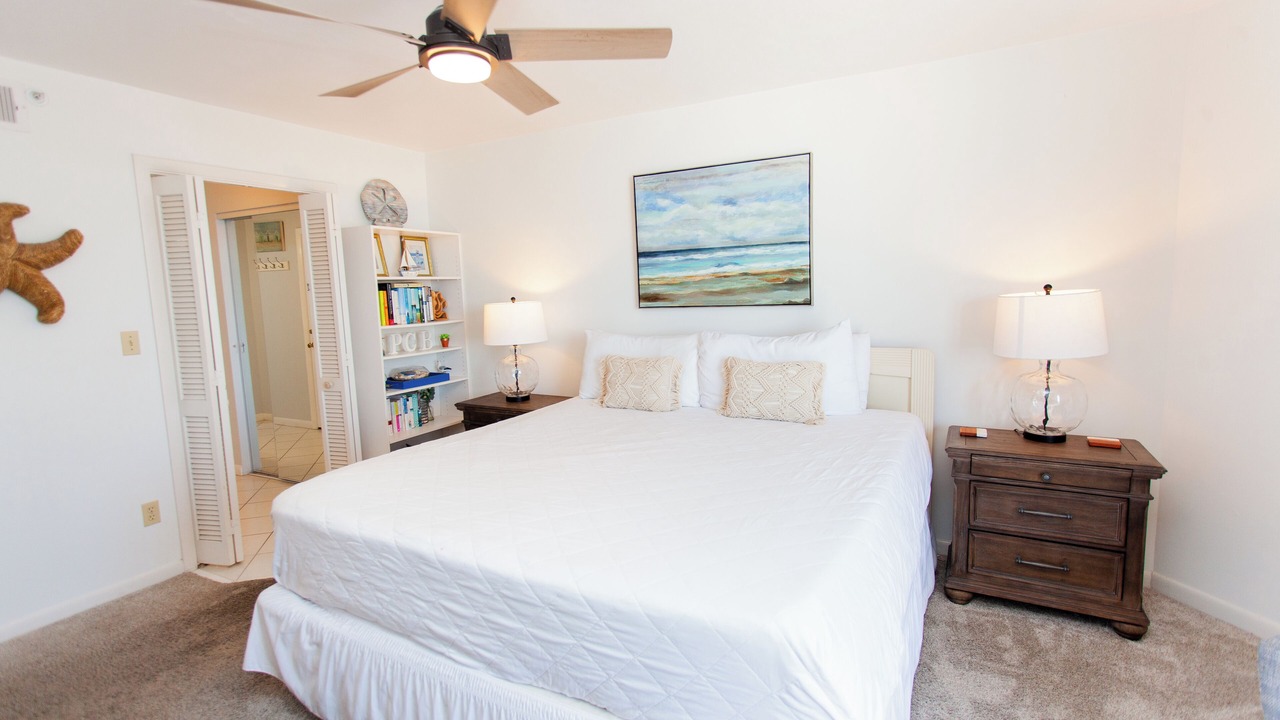 Photo of Bedroom in Biltmore Beach