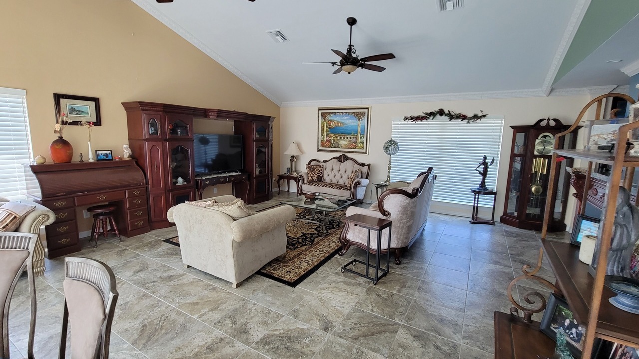 Photo of Livingroom in Fort Pierce