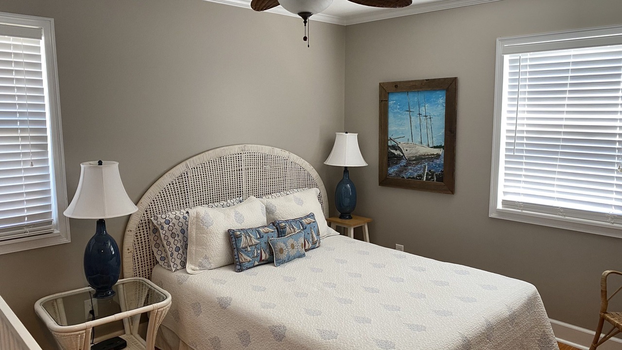 Photo of Bedroom in Salem