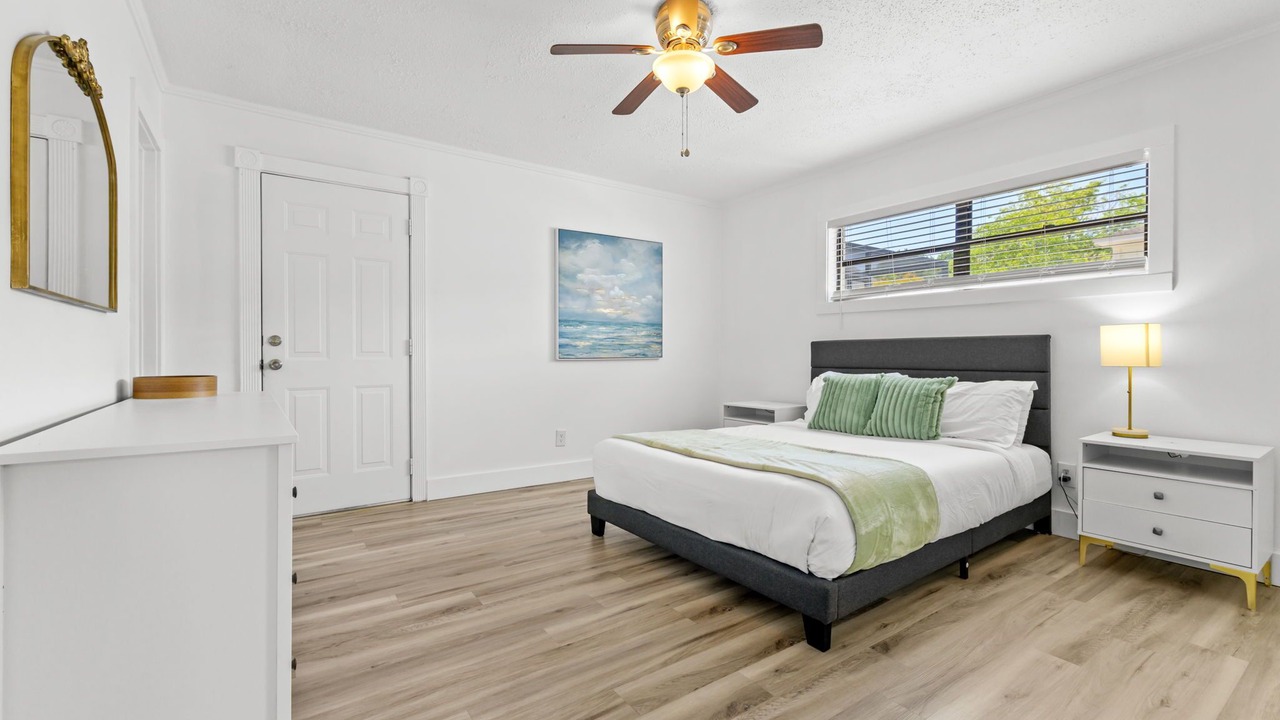 Photo of Bedroom in Bay Crest Park