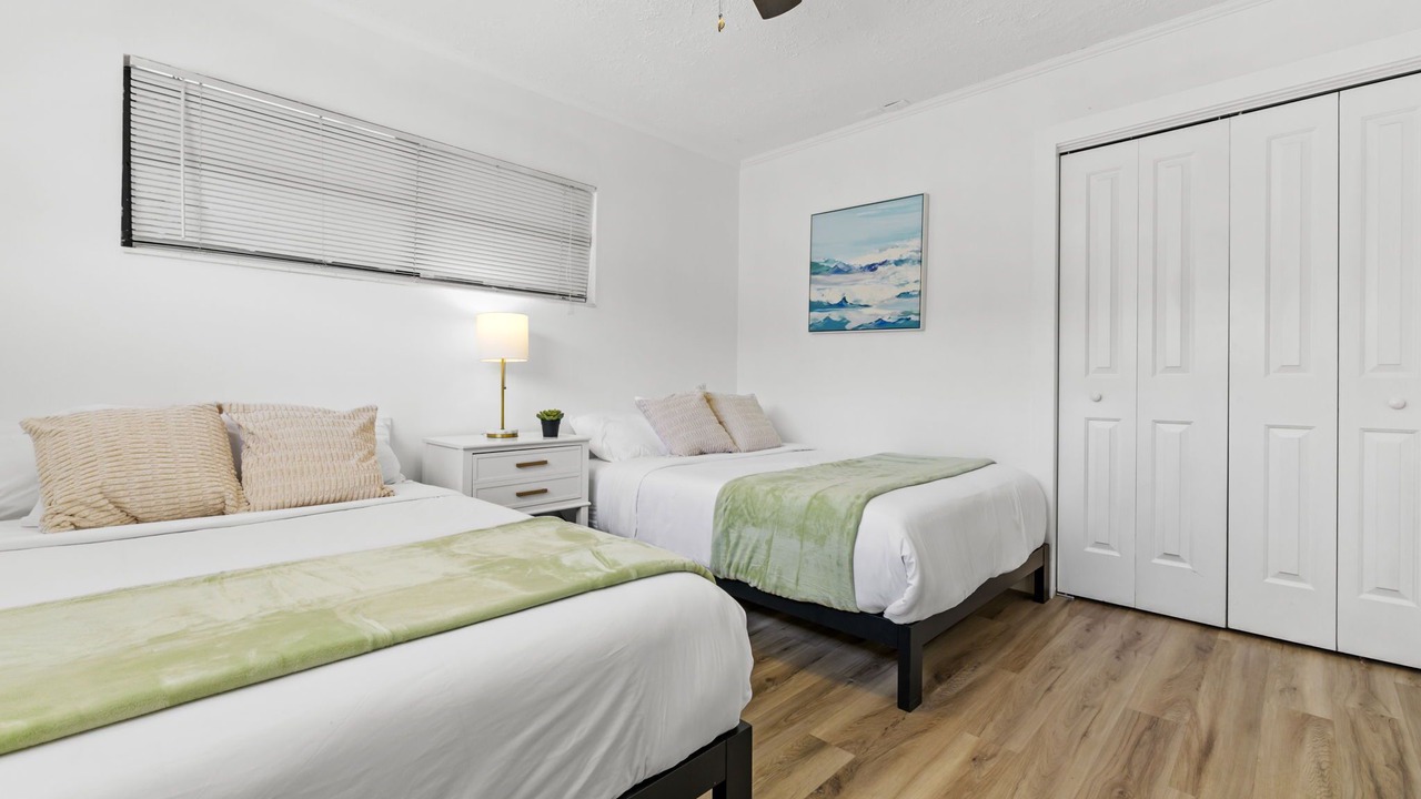 Photo of Bedroom in Bay Crest Park