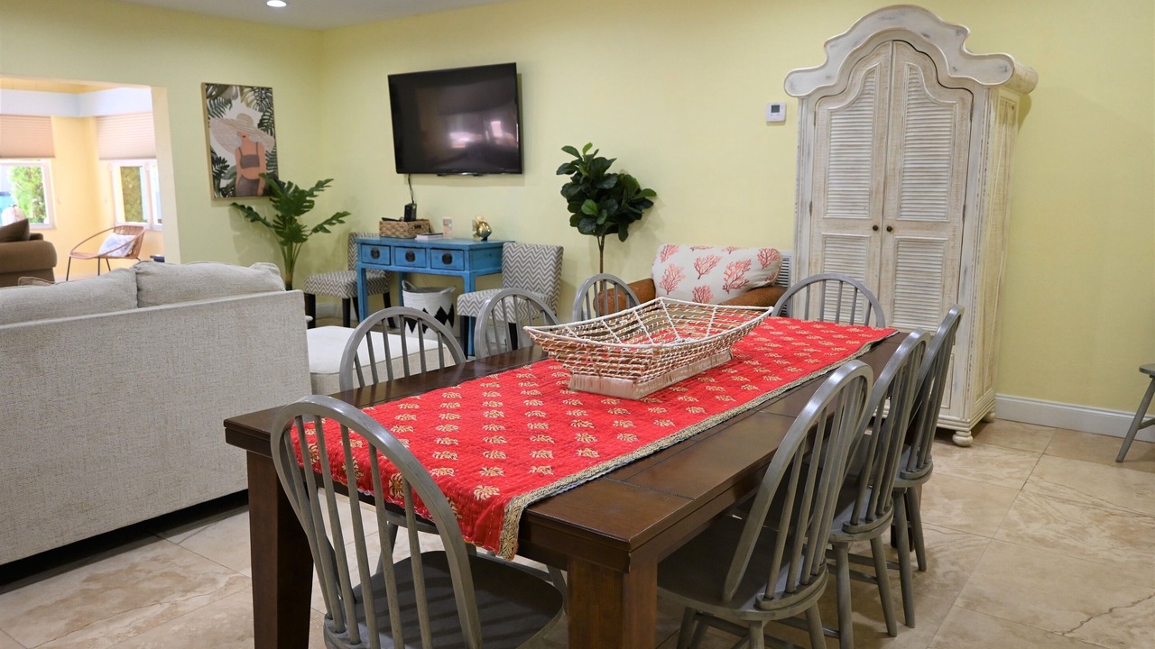 Photo of Bedroom in Lauderdale-by-the-Sea
