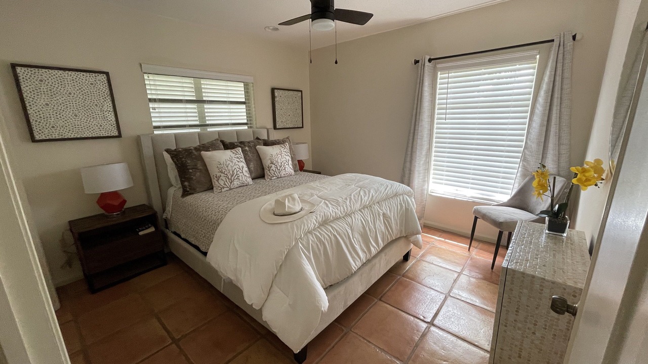 Photo of Bedroom in Lake Ida Shores