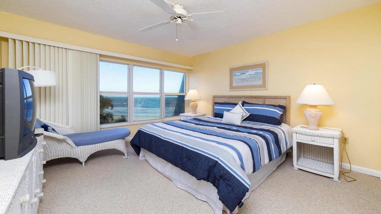 Photo of Bedroom in Crescent Beach