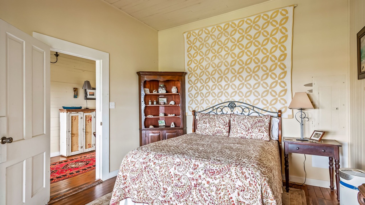 Photo of Bedroom in Wakulla Beach