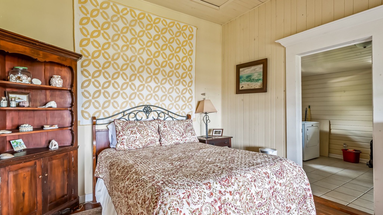 Photo of Bedroom in Wakulla Beach