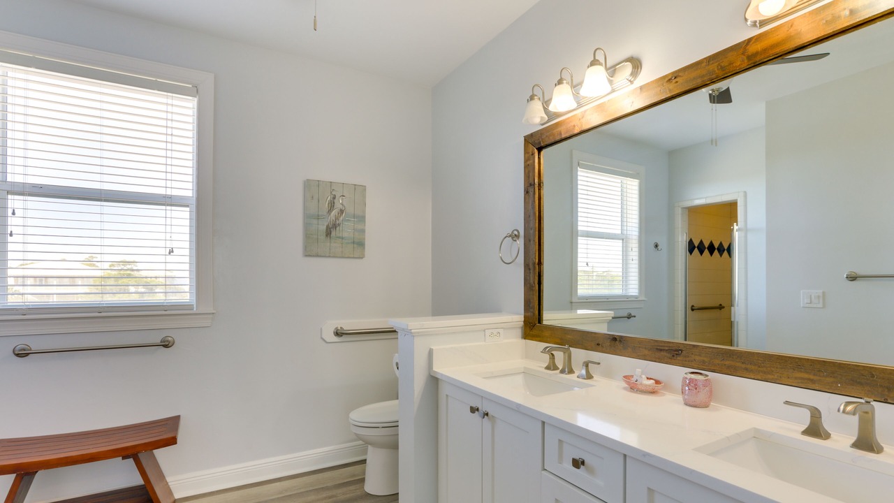Photo of Bathroom in East End