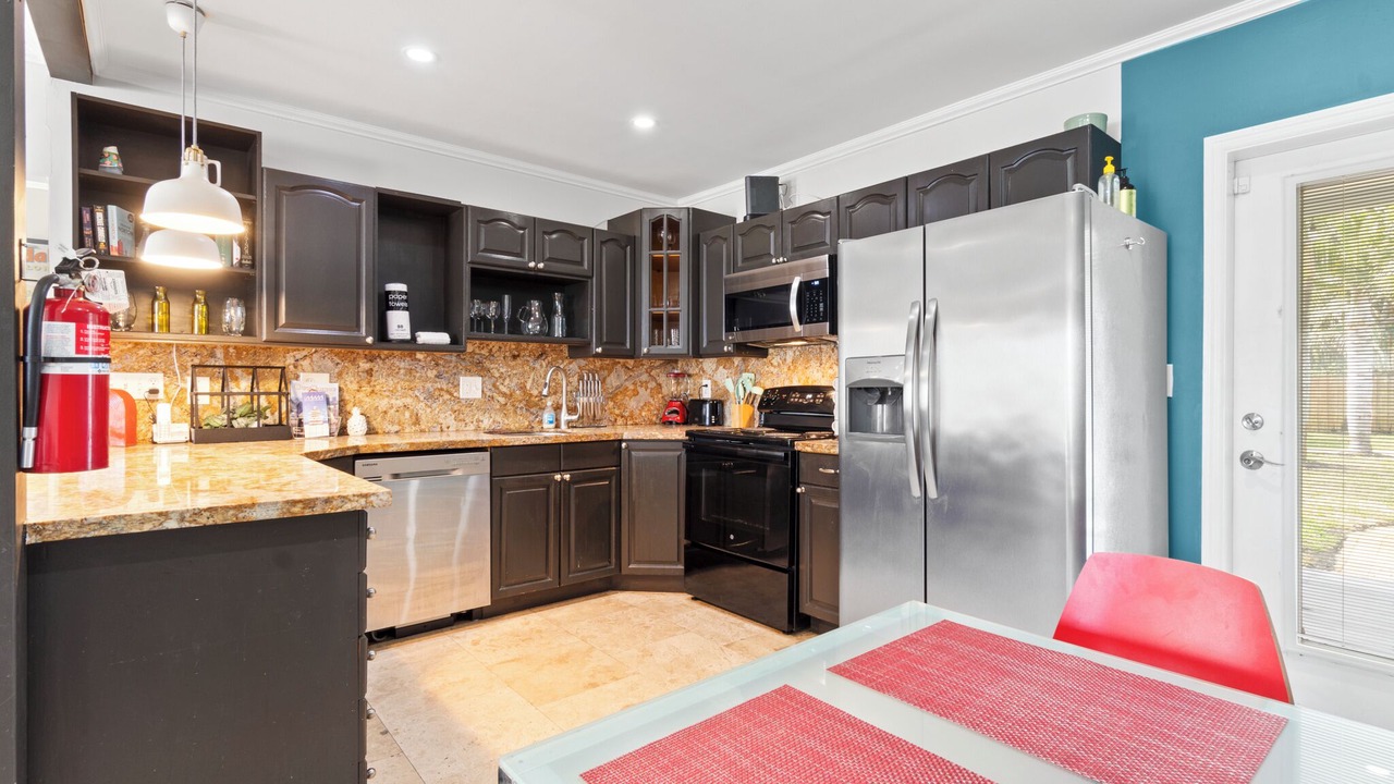 Photo of Kitchen in South Middle River