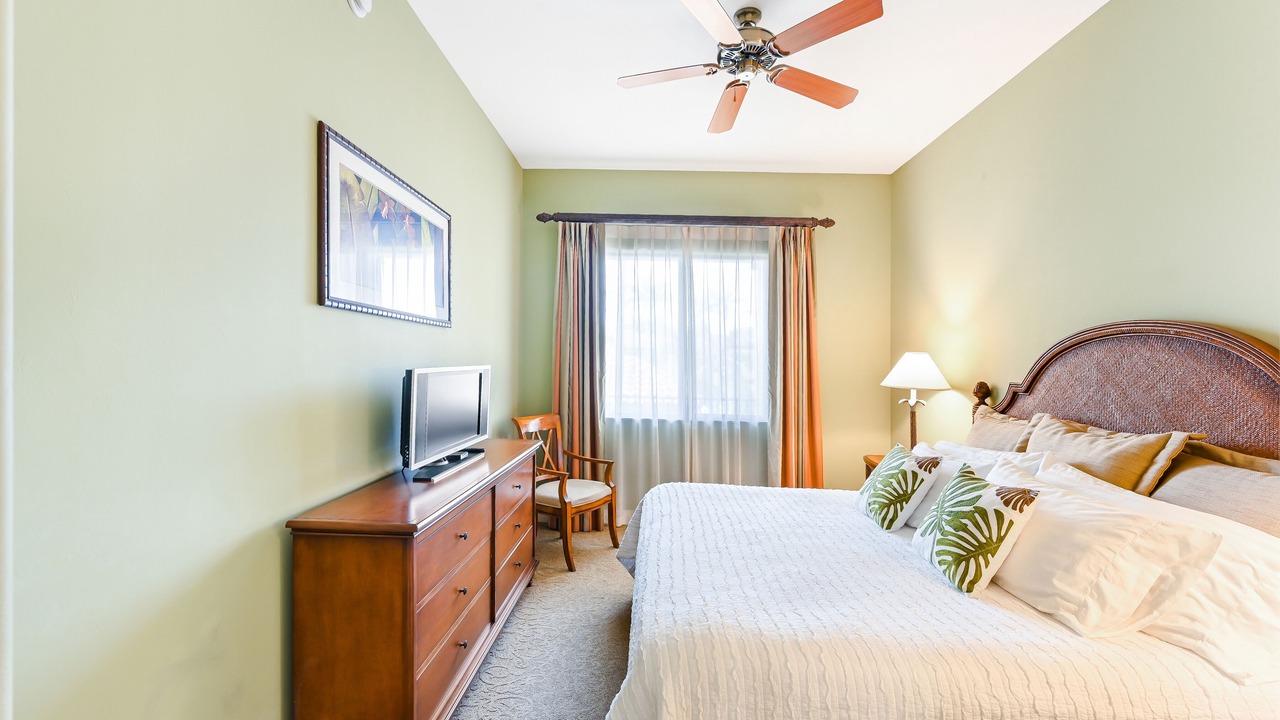 Photo of Bedroom in Royal Harbor