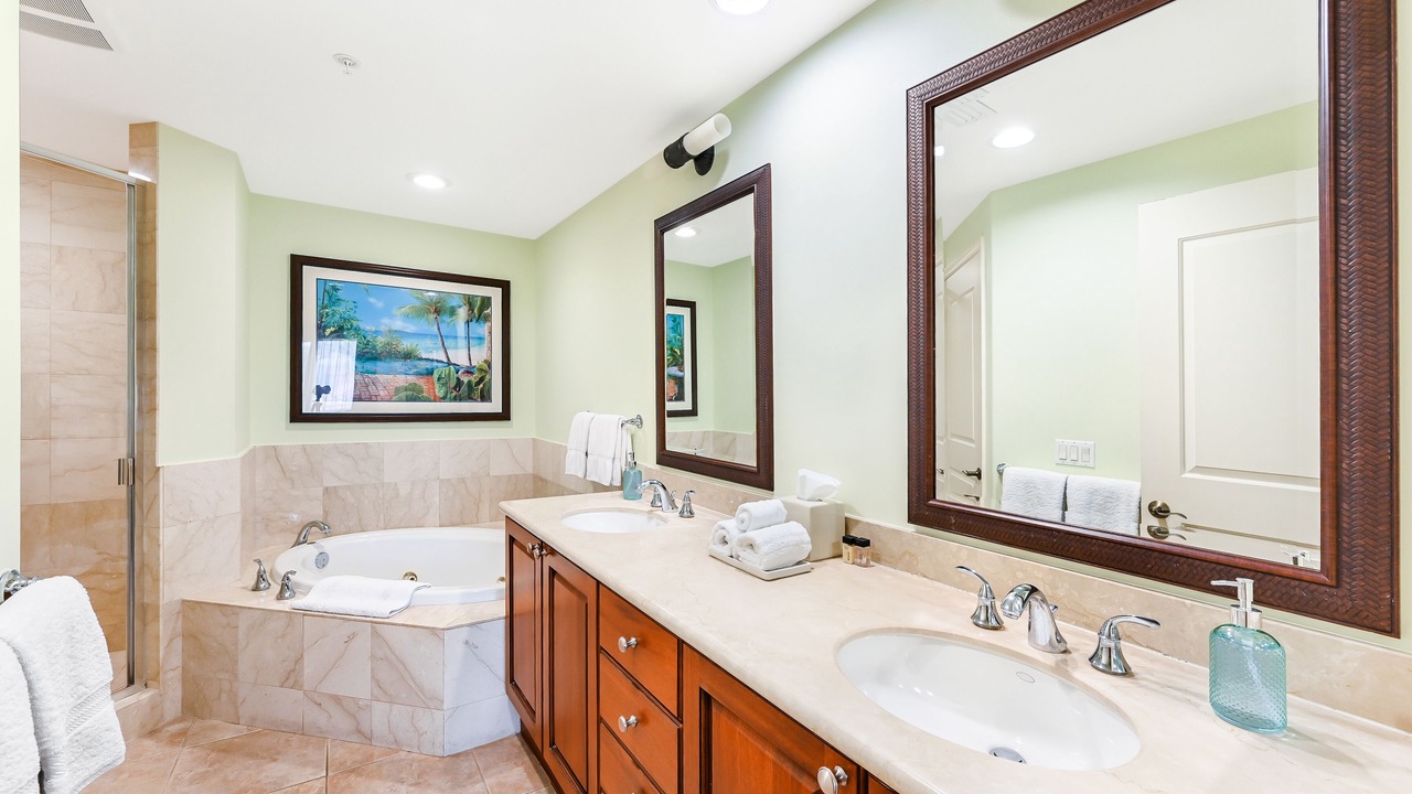 Photo of Bathroom in Royal Harbor