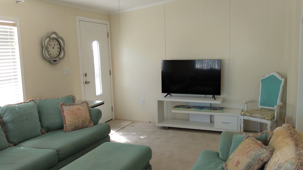 Photo of Livingroom in Roseland
