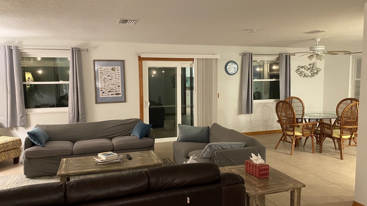 Photo of Livingroom in Rocky Point