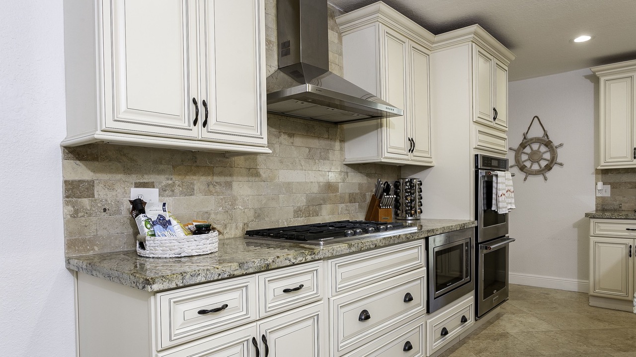 Photo of Kitchen in Garden Isles