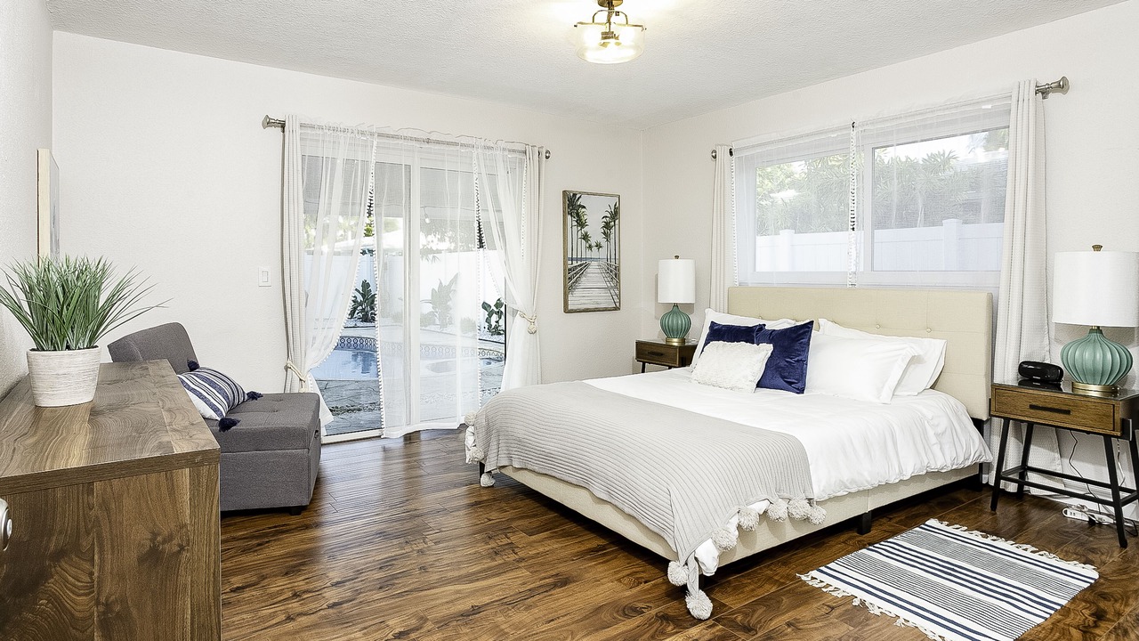 Photo of Bedroom in Garden Isles