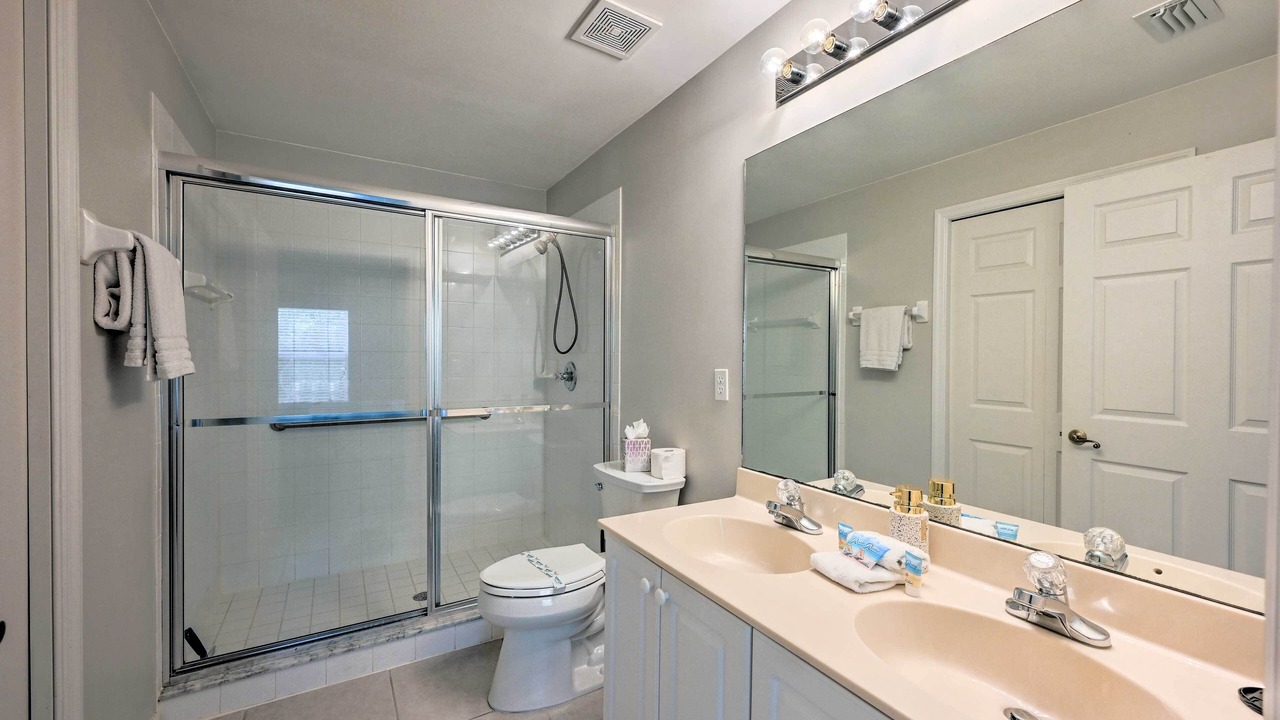 Photo of Bathroom in Ole