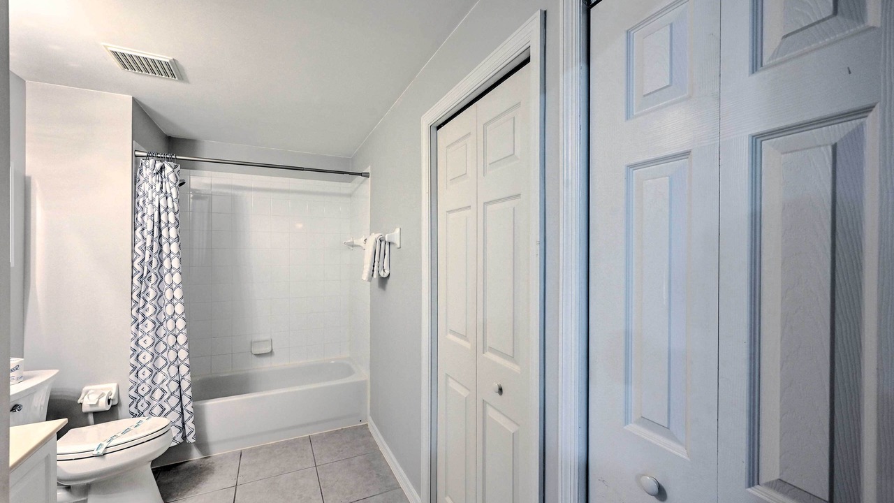 Photo of Bathroom in Ole