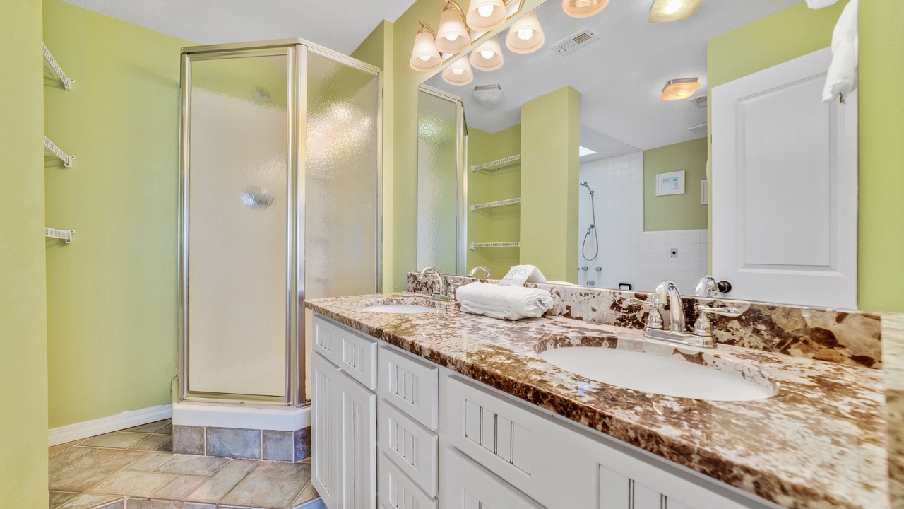 Photo of Bathroom in Gulf Shores