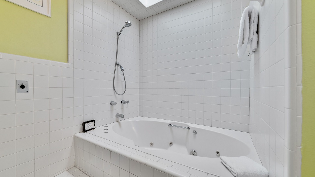 Photo of Bathroom in Gulf Shores