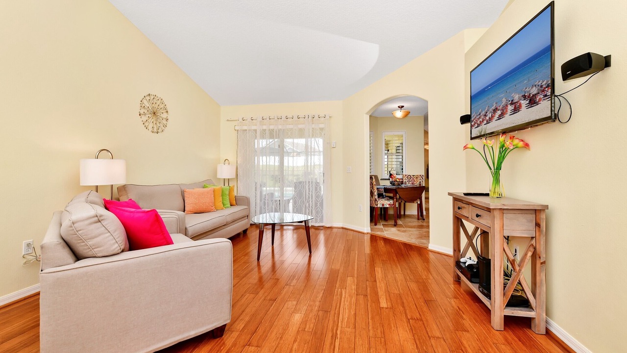 Photo of Livingroom in Tuscan Ridge