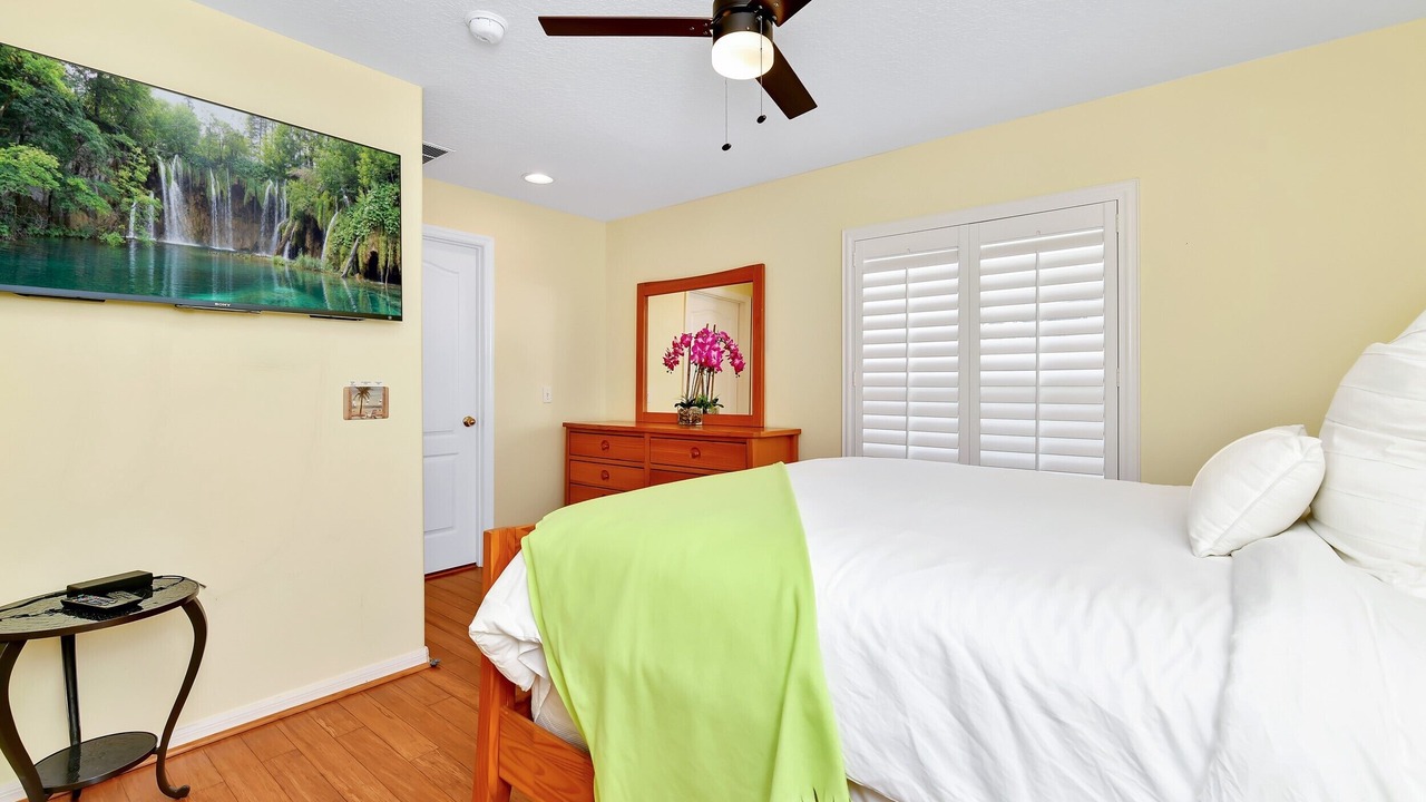 Photo of Bedroom in Tuscan Ridge