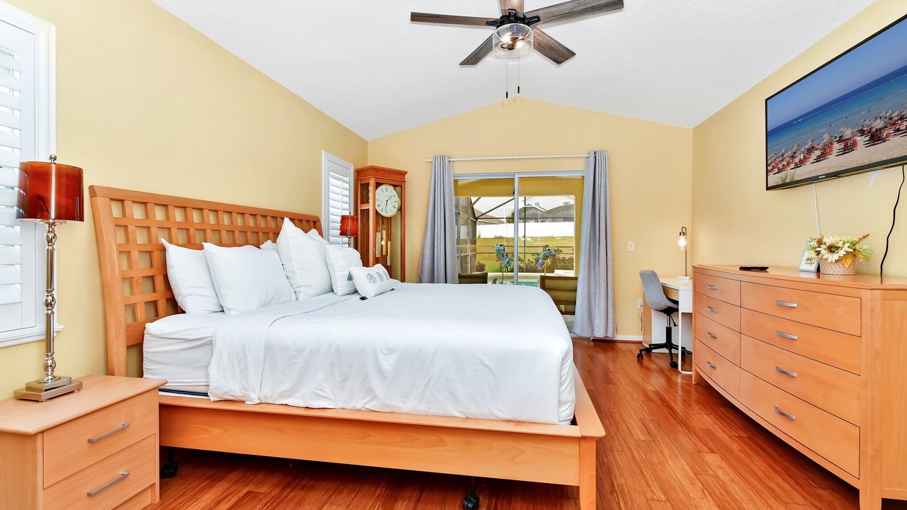 Photo of Bedroom in Tuscan Ridge