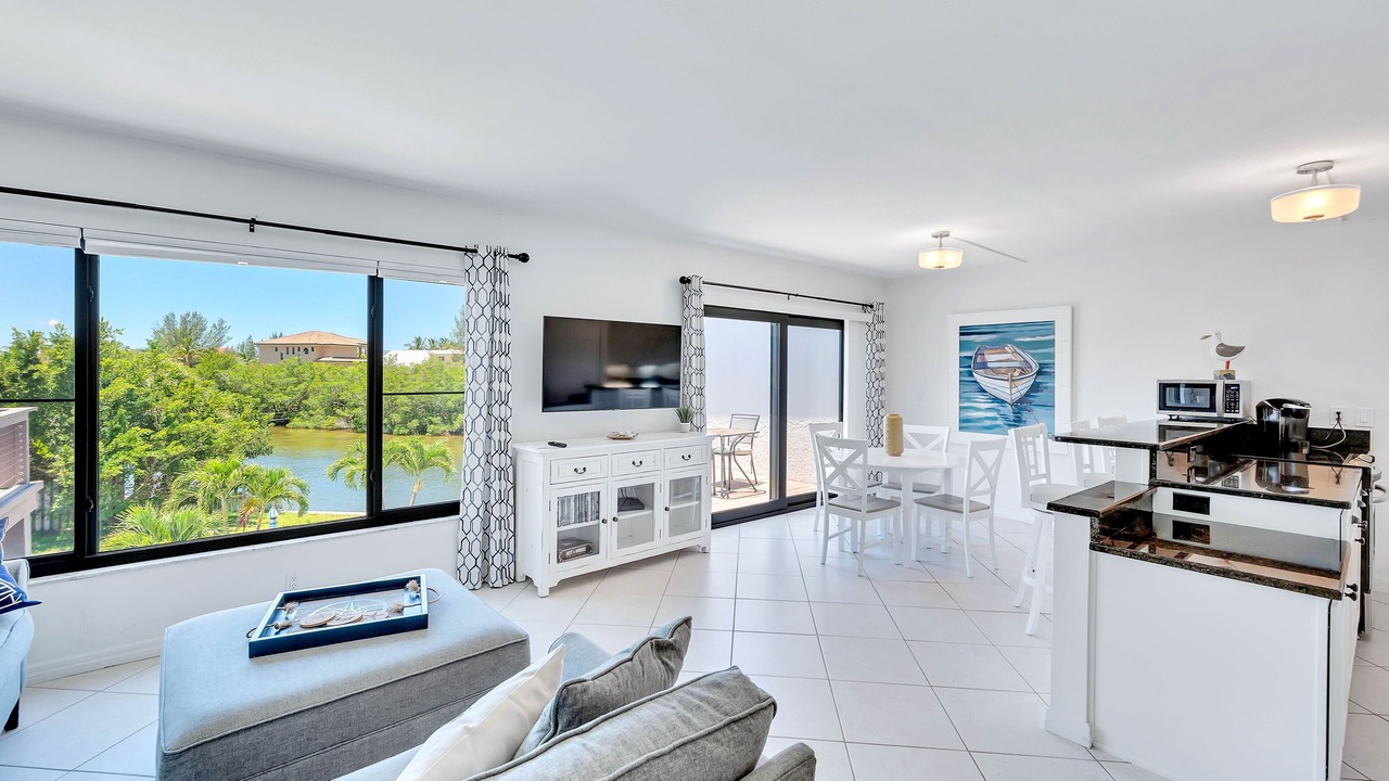 Photo of Livingroom in Siesta Key