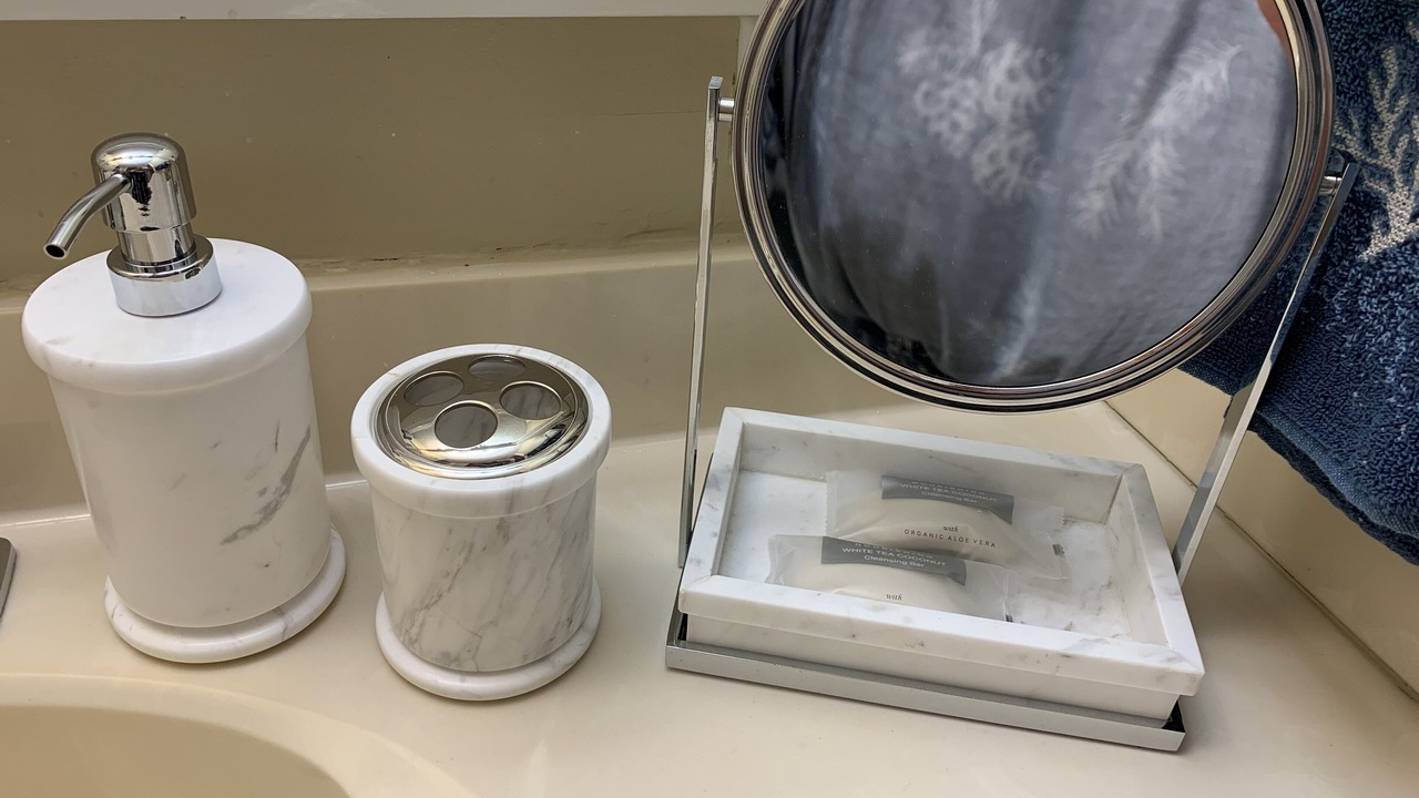 Photo of Bathroom in Vanderbilt Beach