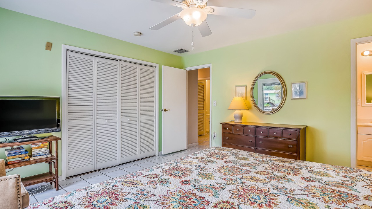 Photo of Bedroom in Big Coppitt Key