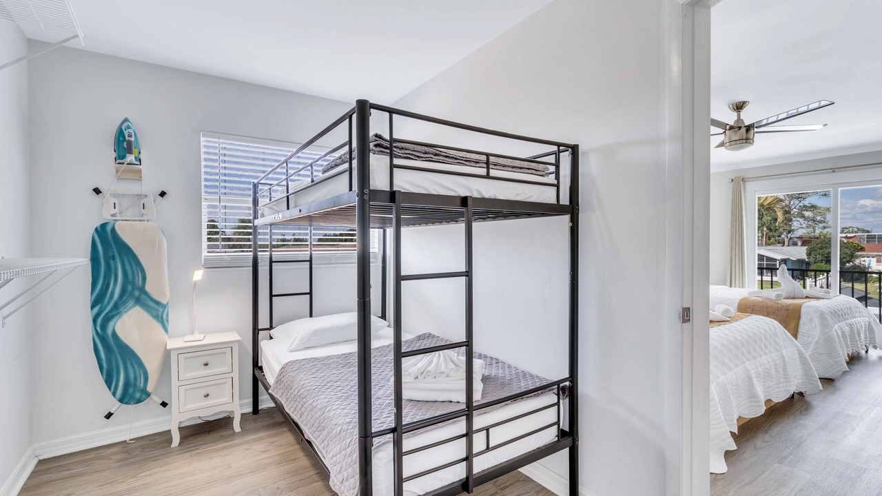Photo of Bedroom in Bay Crest Park