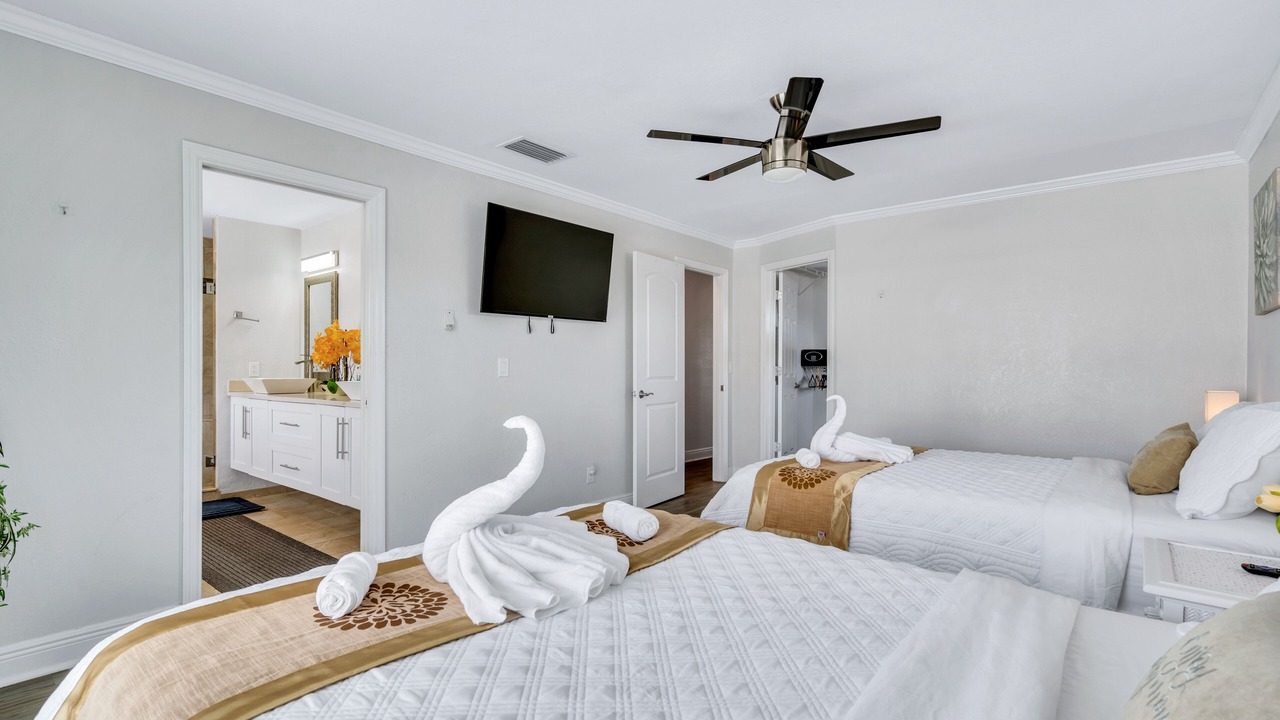 Photo of Bedroom in Bay Crest Park