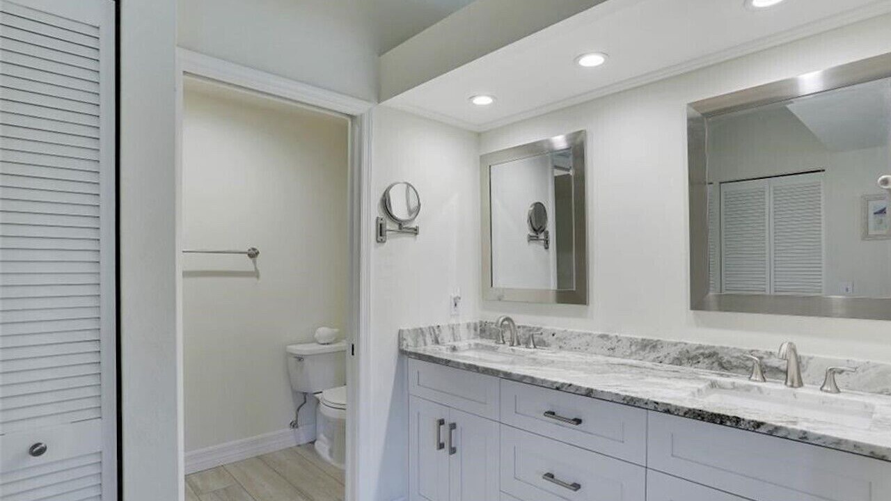Photo of Bathroom in Pelican Bay