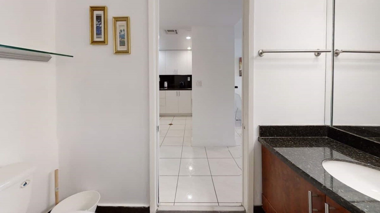 Photo of Bathroom in Edgewater