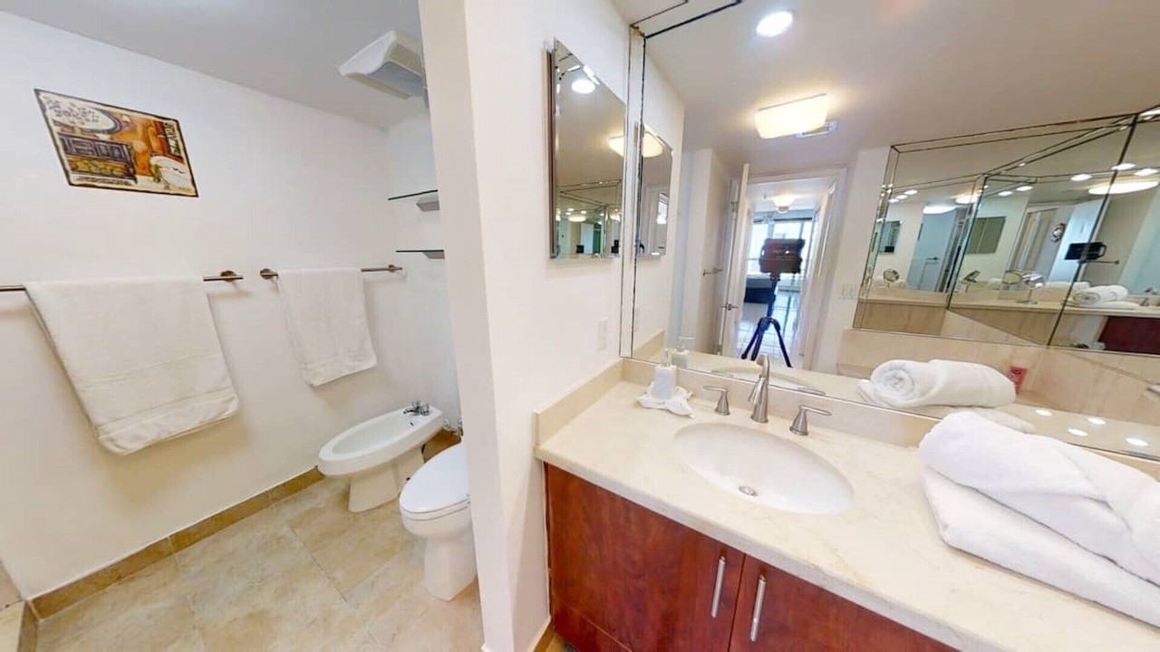 Photo of Bathroom in Edgewater
