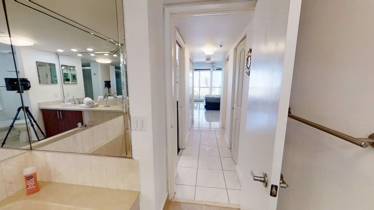 Photo of Bathroom in Edgewater