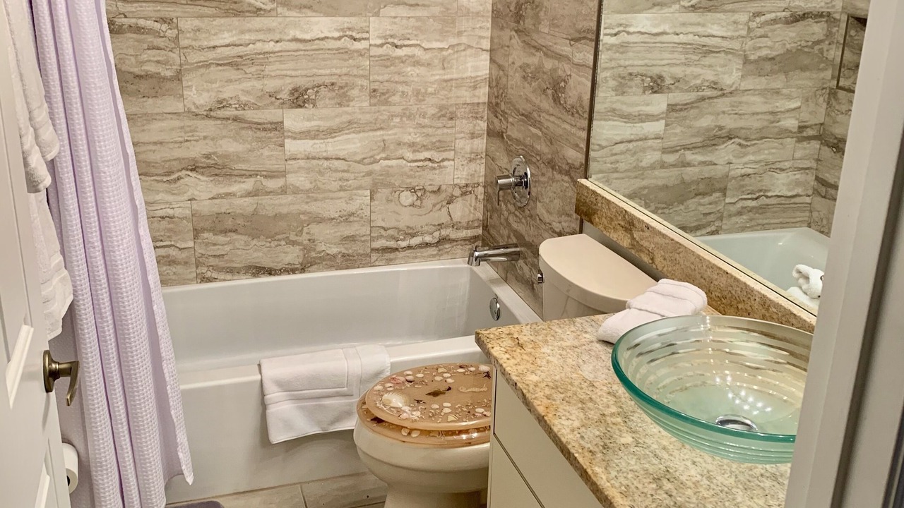 Photo of Bathroom in Florida Ridge