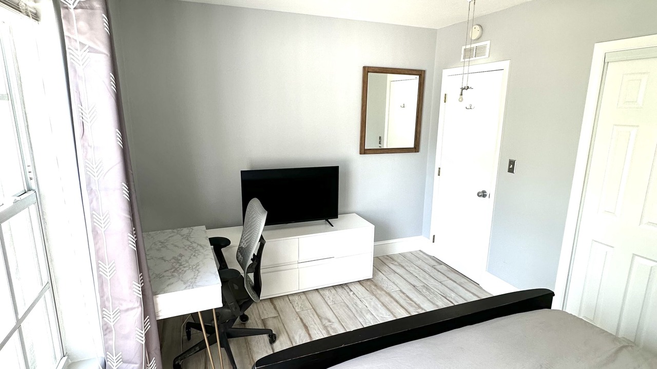 Photo of Bedroom in Midtown