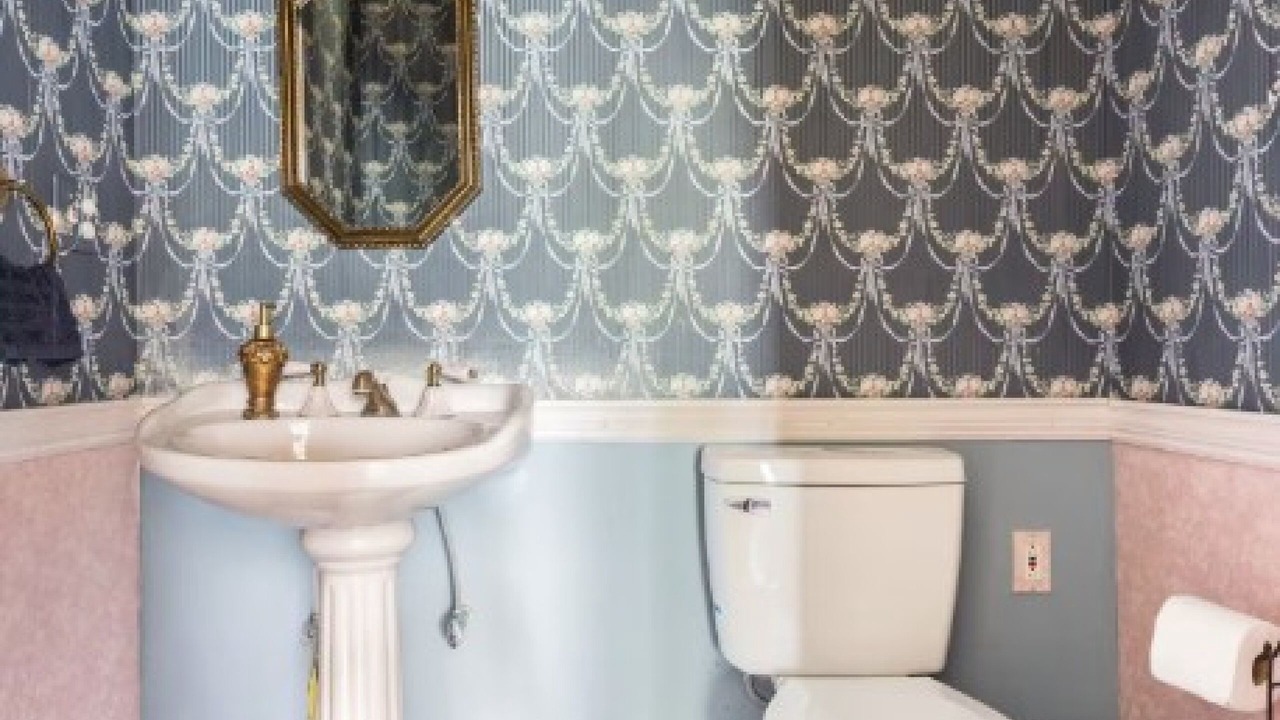 Photo of Bathroom in Old Town
