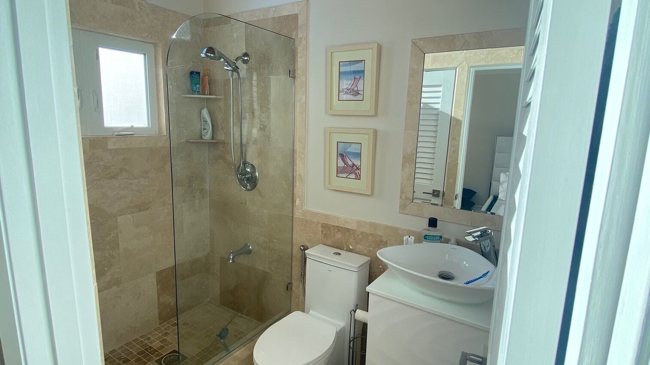 Photo of Bathroom in Islamorada