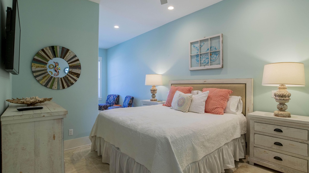 Photo of Bedroom in Orange Beach East