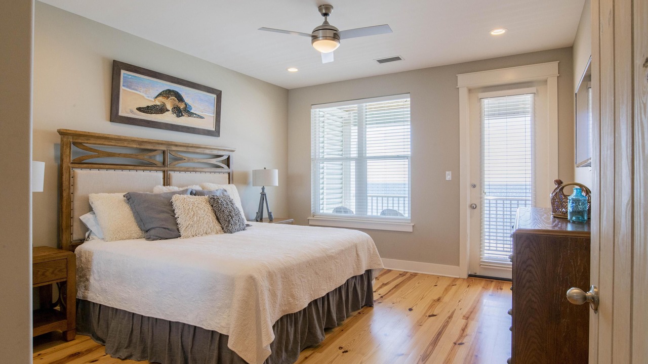 Photo of Bedroom in Orange Beach East