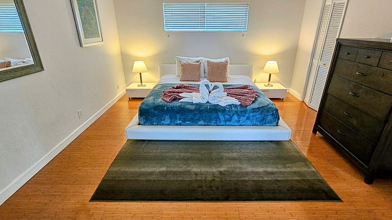 Photo of Bedroom in Hallandale Beach