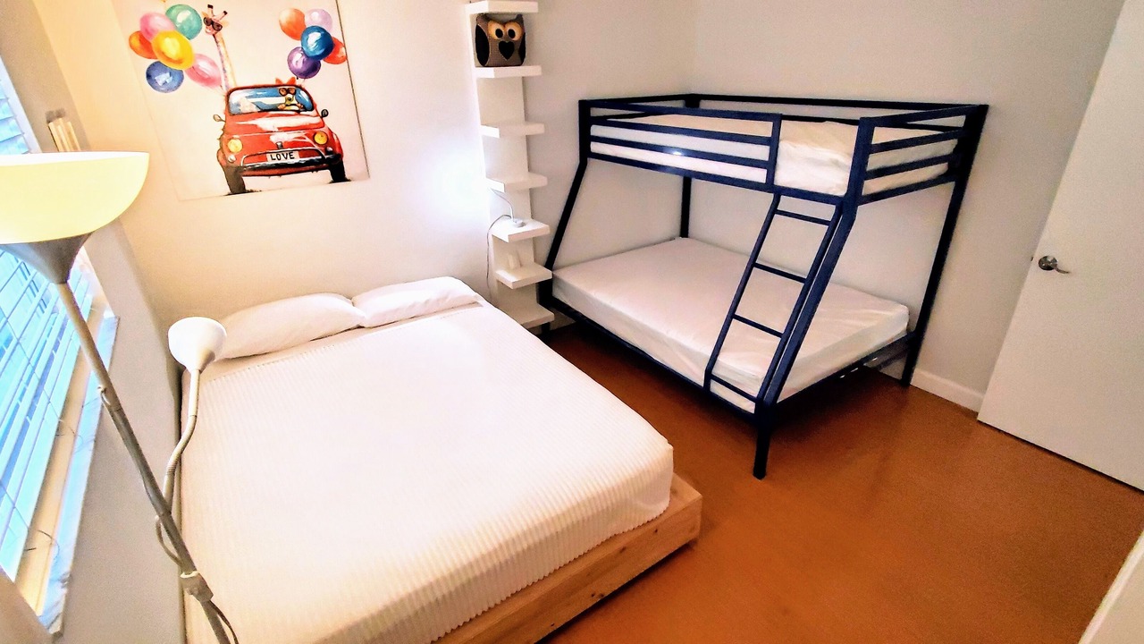 Photo of Bedroom in Hallandale Beach