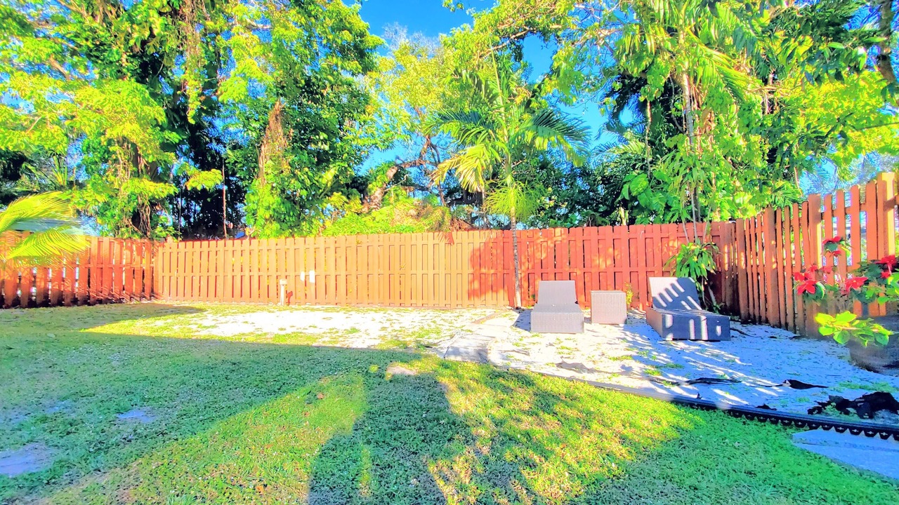 Photo of Outdoor in Hallandale Beach