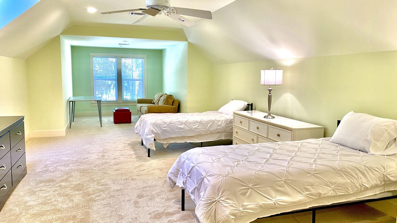 Photo of Bedroom in Palmetto Dunes