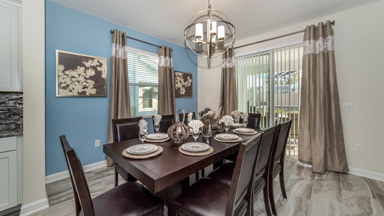 Photo of Livingroom in Davenport