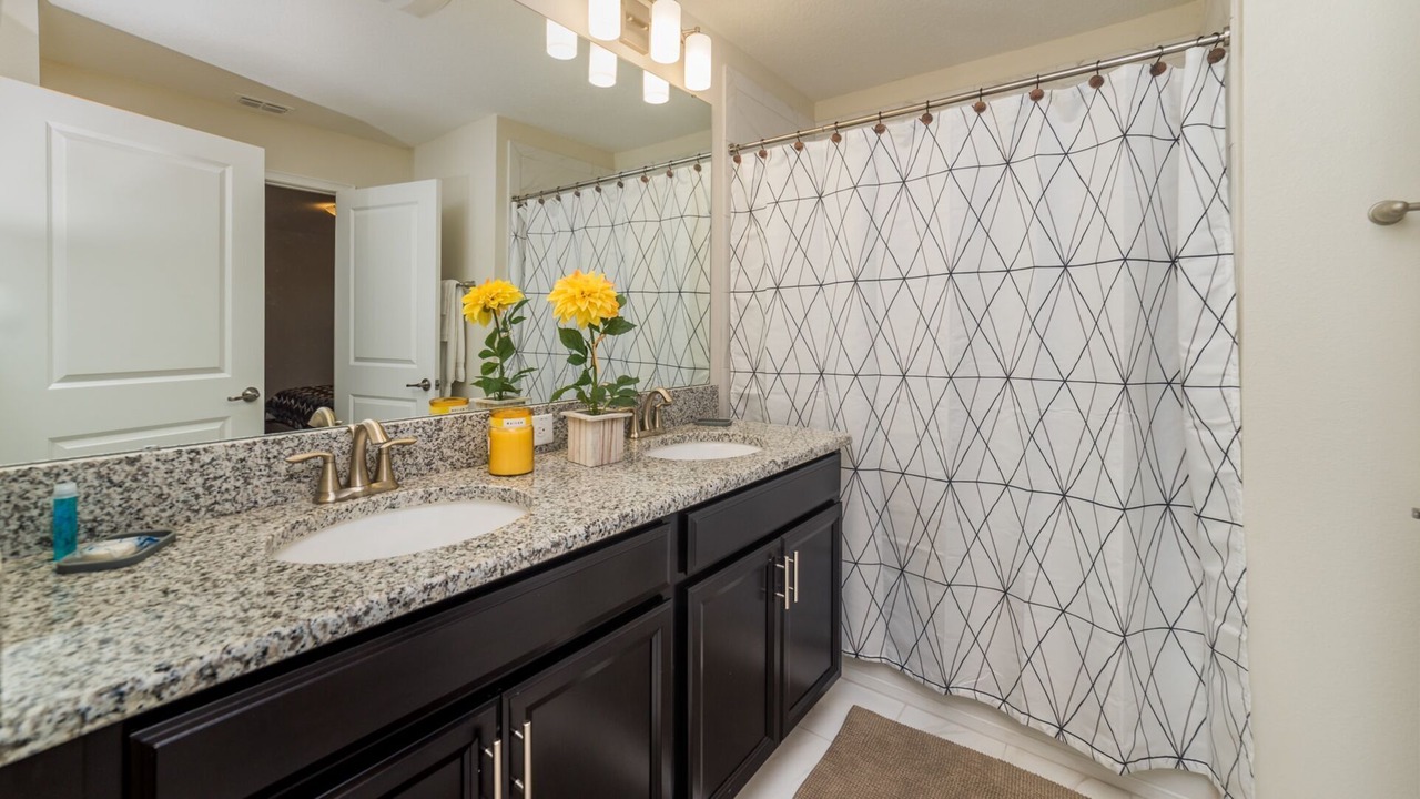 Photo of Bathroom in Davenport