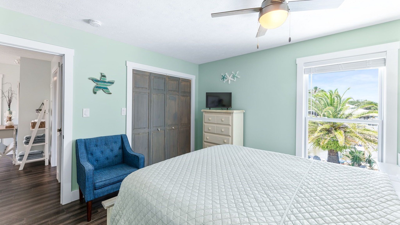 Photo of Bedroom in Butler Beach