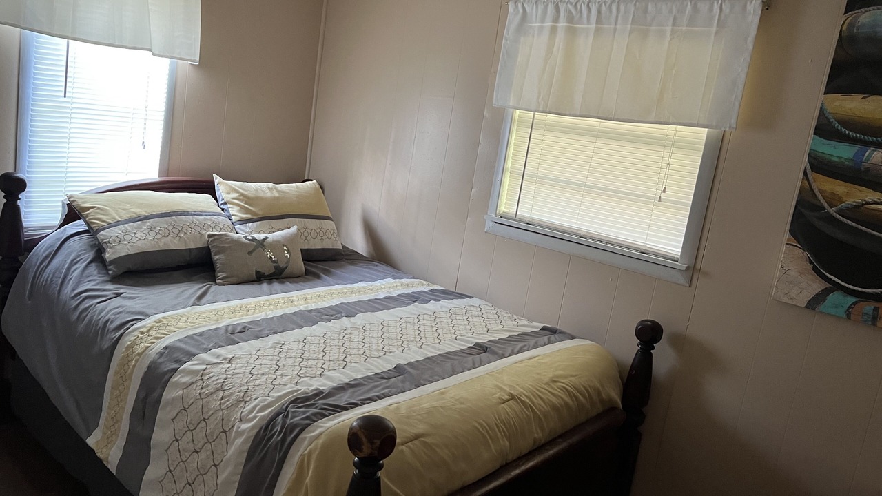 Photo of Bedroom in Apalachicola