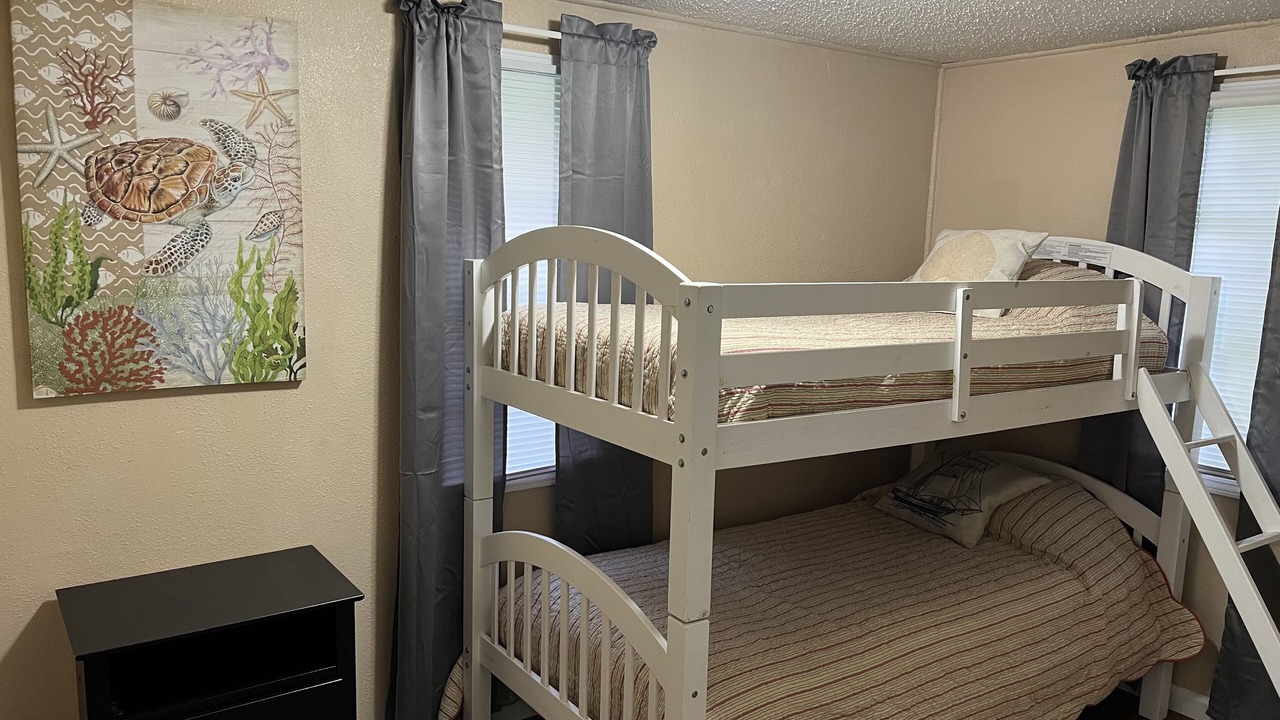 Photo of Bedroom in Apalachicola