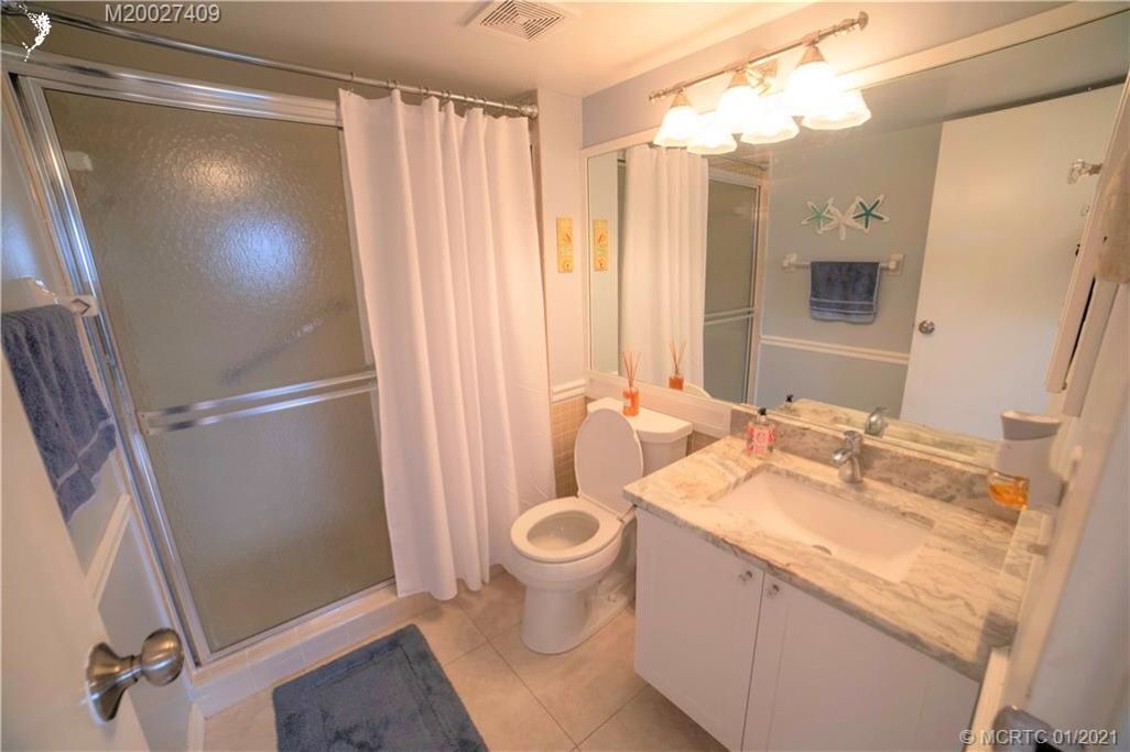 Photo of Bathroom in Hutchinson Island South